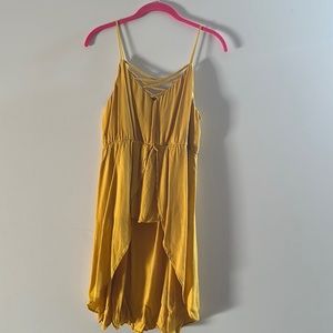 Maurice’s hi-lo top and sheer coverup.